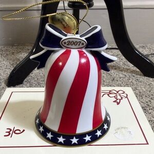 Danbury Mint Vintage 2007 Patriotic Christmas Bell with Santa NEW